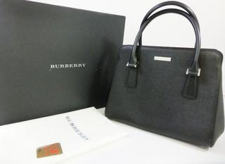 BURBERRYレザーハンドバッグ 黒.jpg
